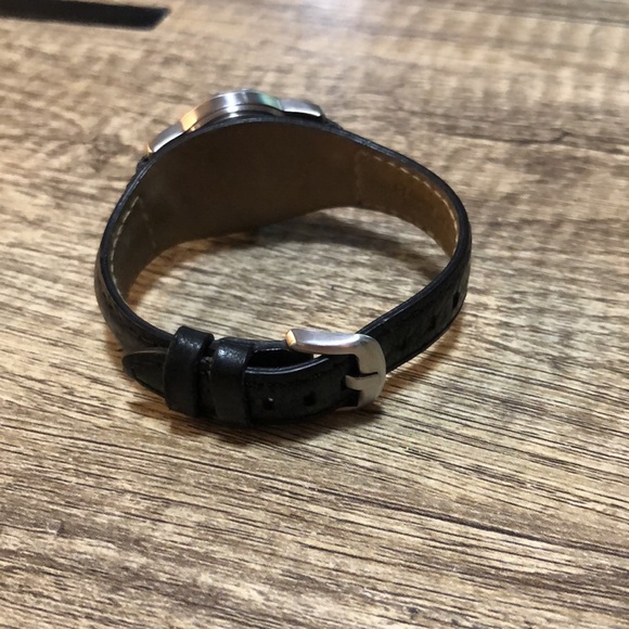 Youth Columbia watch - Picture 4 of 6